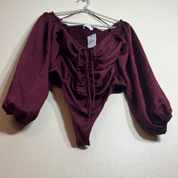 ASTR THE LABEL Center Cinch Off The Shoulder Bodysuit NWT - Picture 3 of 12